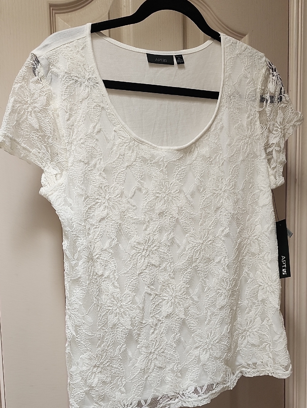 Apt. 9 White Floral Lace Short Sleeve Scoop Neck Top